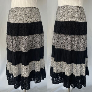 Tiered Broomstick Skirt Size Medium Black White Floral Embroidered Lace Fairy